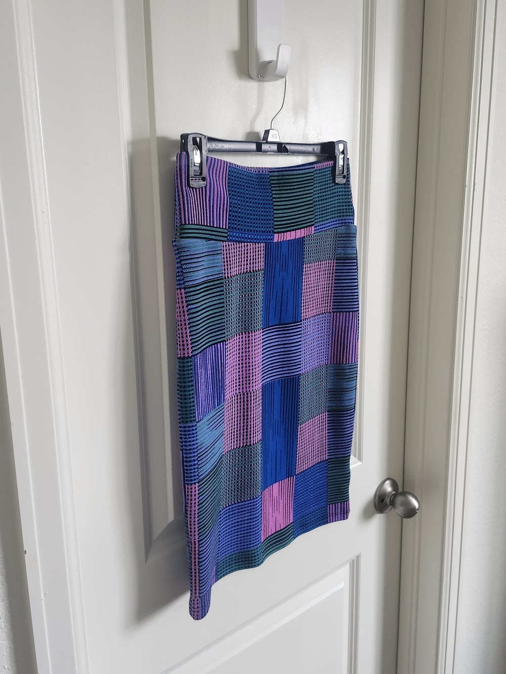 LuLaRoe Blue & Pink Geometric Pencil Skirt
